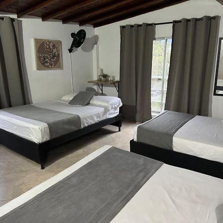 فندق Gemas San Joaquin 1 ميديلين المظهر الخارجي الصورة